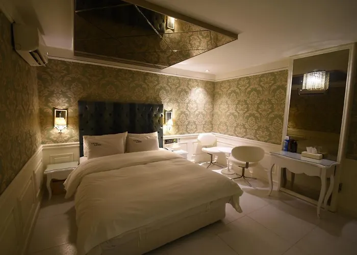 Hotel Lava