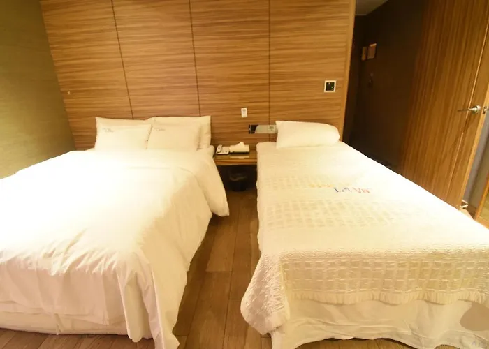 Hotel Lava