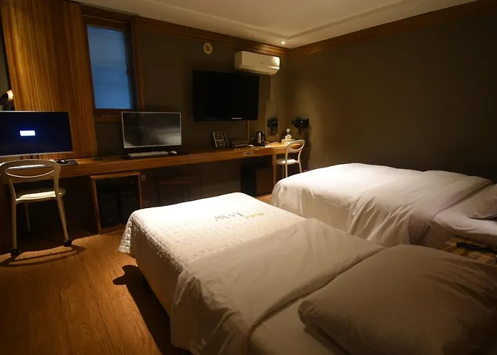Hotel Lava